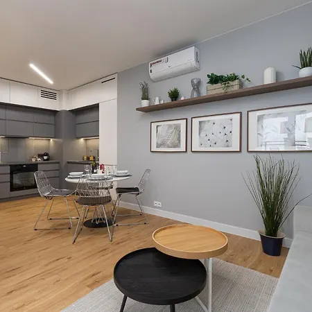 Ecru Luxurious In Port Praski With Balcony Wwa35 Varsavia